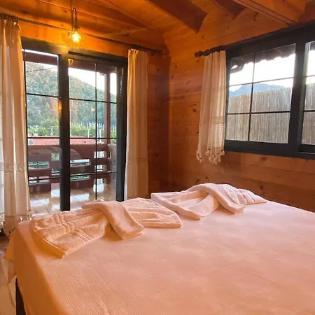 Kairos Pasa Bungalow