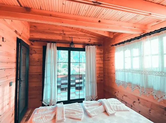 Kairos Pasa Bungalow *