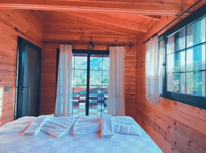 Kairos Pasa Bungalow تورغوت